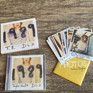 Taylor Swift 1989 Deluxe CD with Polaroids